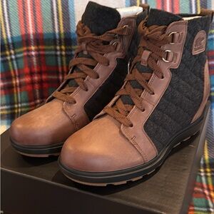 Sorel Evie II NW Lace Plus Women’s Sz 8 NIB